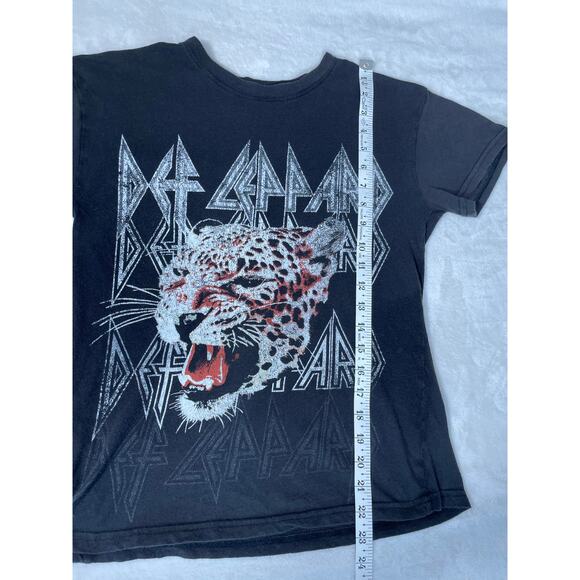 Def Leppard Roaring Leopard Graphic Tee Black XS - Picture 4 of 6